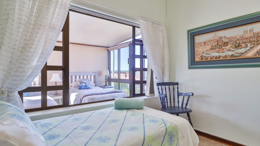 5 Bedroom Property for Sale in Stilbaai Wes Western Cape